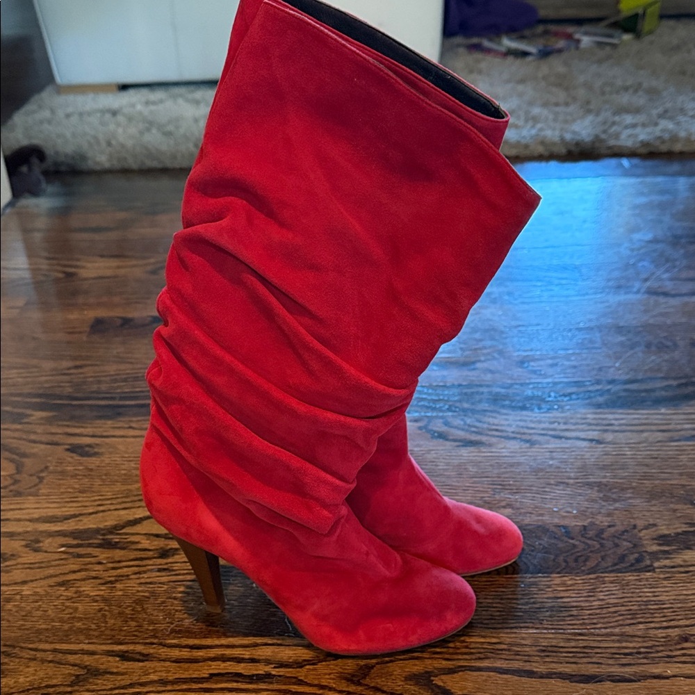 Gina Boots red size 6 preowned
